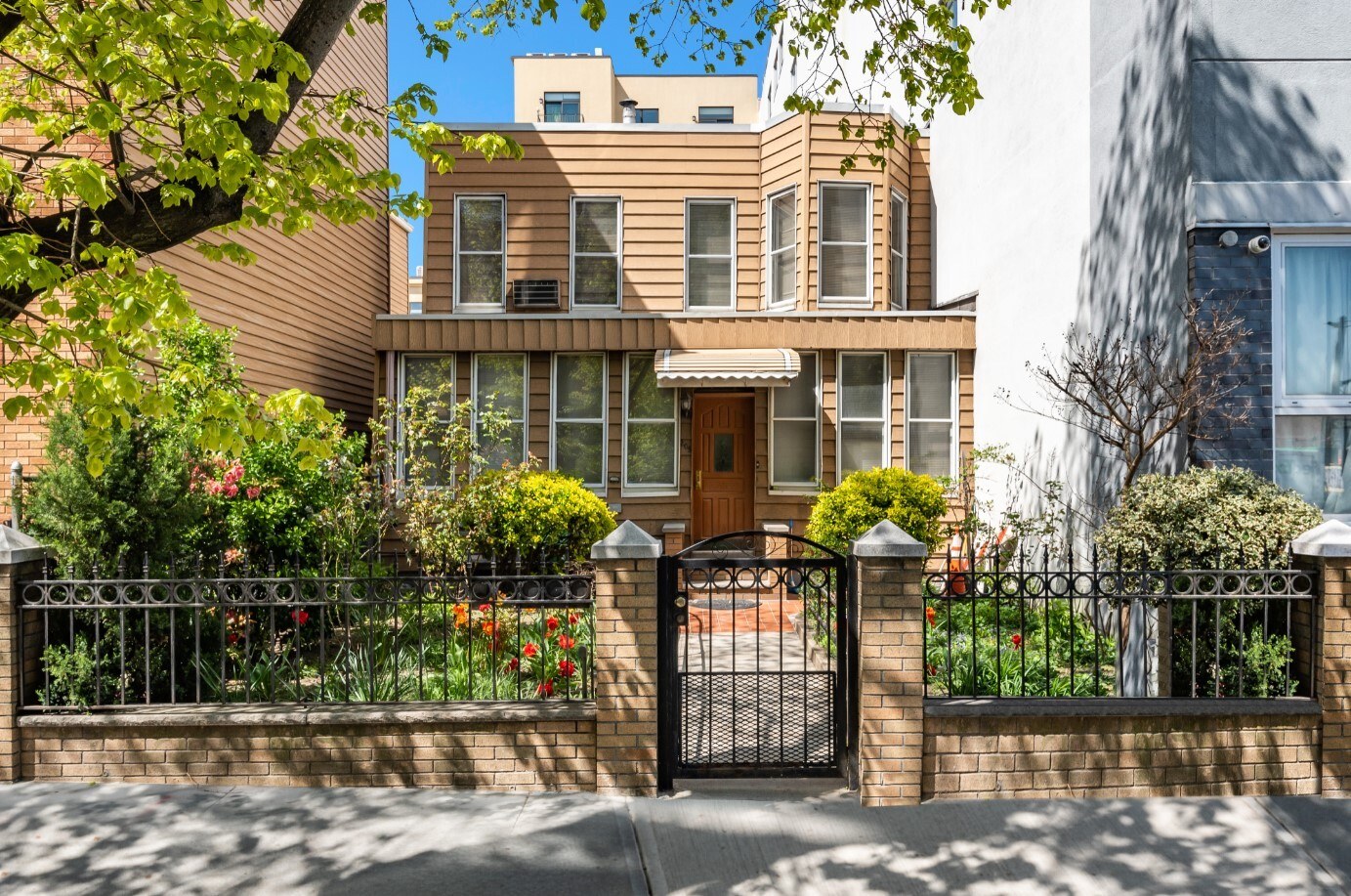 205 Java Street Exterior